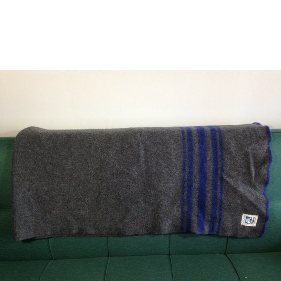 AYERS of LACHUTE 100% Wool Blanket Made in CANADA Grey Blue Striped 53 x 72 in. - Picture 3 of 5